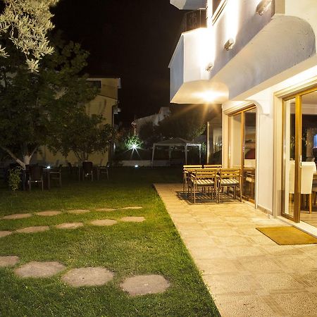 Flora Iznik Hotel & Suites Exterior photo